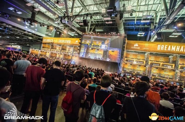 全场欢呼的 全场欢呼的