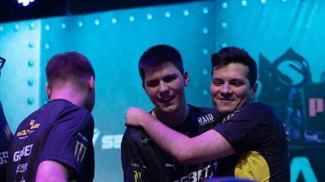 北青:張玉寧助力國足!為改變鋒線無力狀態做出努力!剛復出不等於必須首發!.